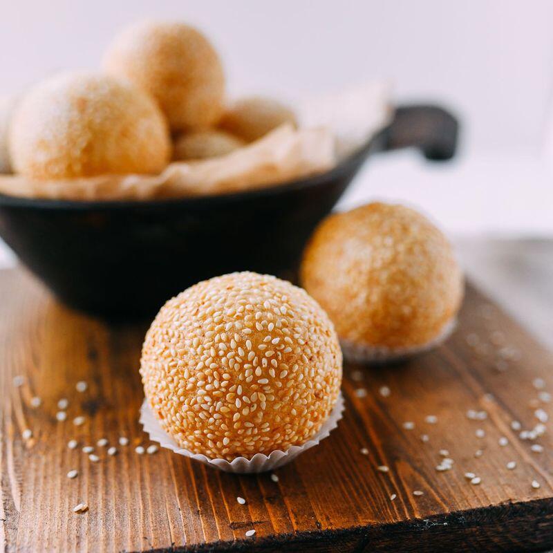 NEW Fried Sesame Balls ( 6 )