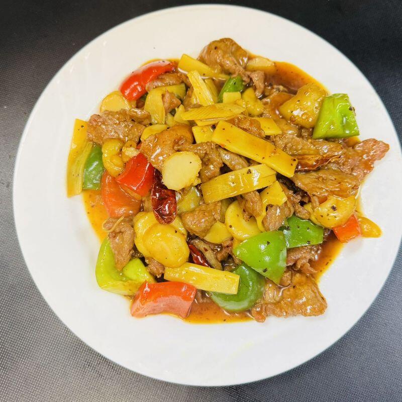 [spicy]B8-Szechuan Style Beef